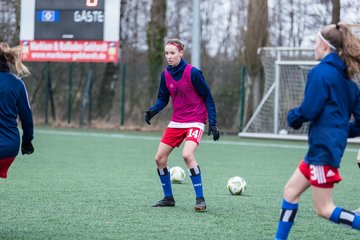 Bild 31 - wBJ HSV - F Holstein Kiel : Ergebnis: 0:6